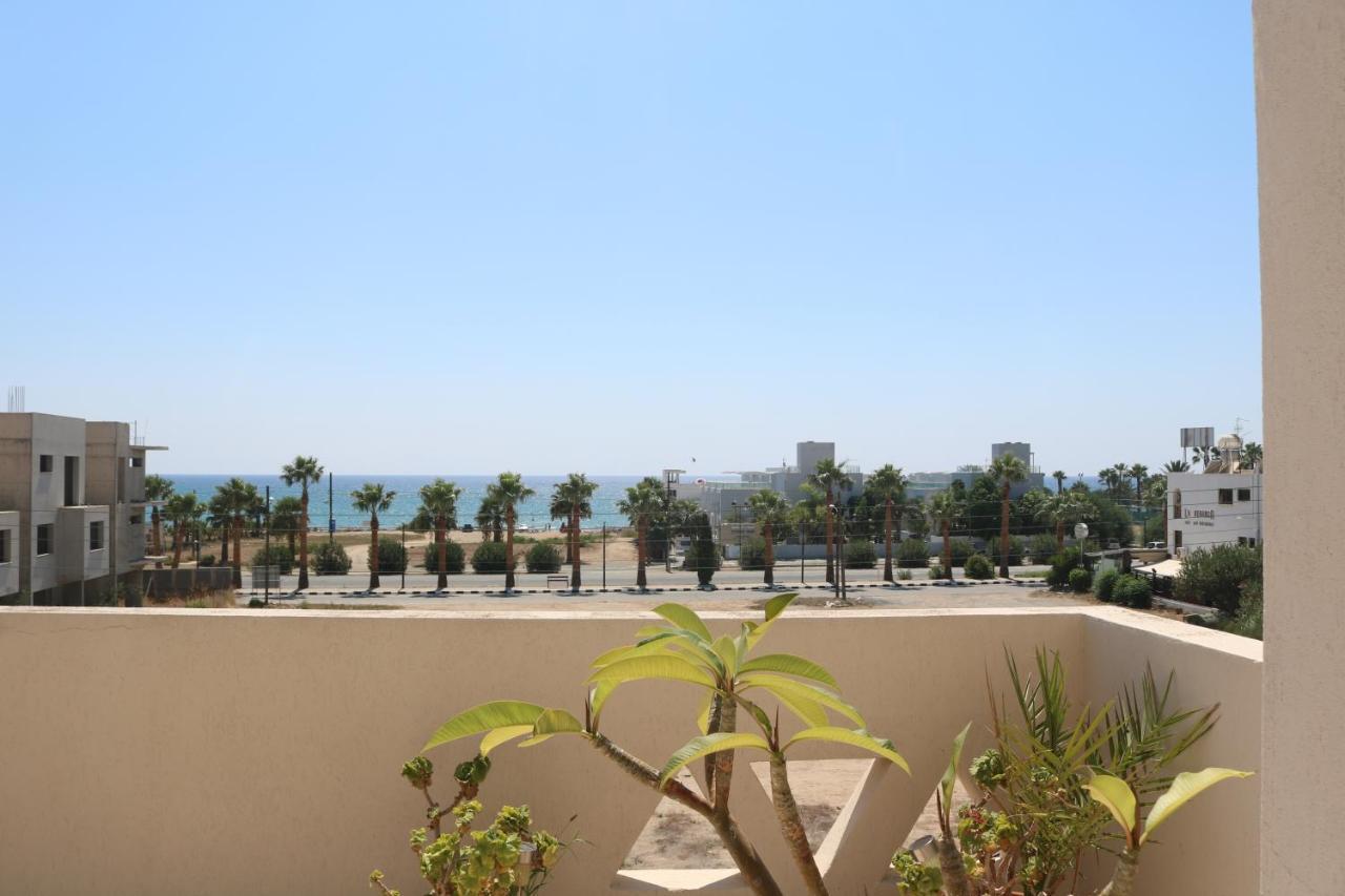 Ria Beach Sea View Apartment Піла Екстер'єр фото